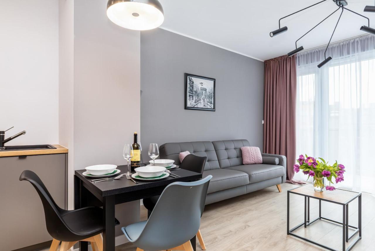 Modern City Center Apartments By Noclegi Renters Poznan Exterior photo