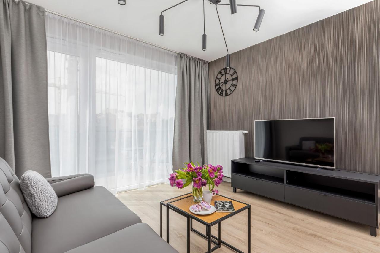 Modern City Center Apartments By Noclegi Renters Poznan Exterior photo
